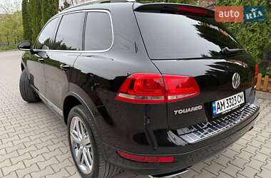 Позашляховик / Кросовер Volkswagen Touareg 2010 в 