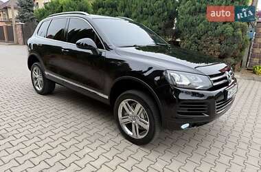 Позашляховик / Кросовер Volkswagen Touareg 2010 в 