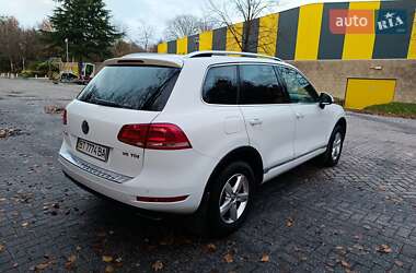Внедорожник / Кроссовер Volkswagen Touareg 2014 в 