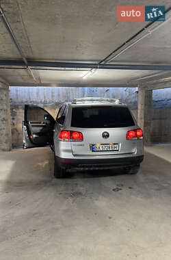 Позашляховик / Кросовер Volkswagen Touareg 2007 в 
