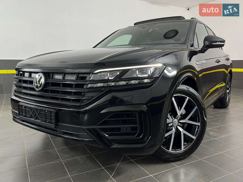 Позашляховик / Кросовер Volkswagen Touareg 2019 в Козятині