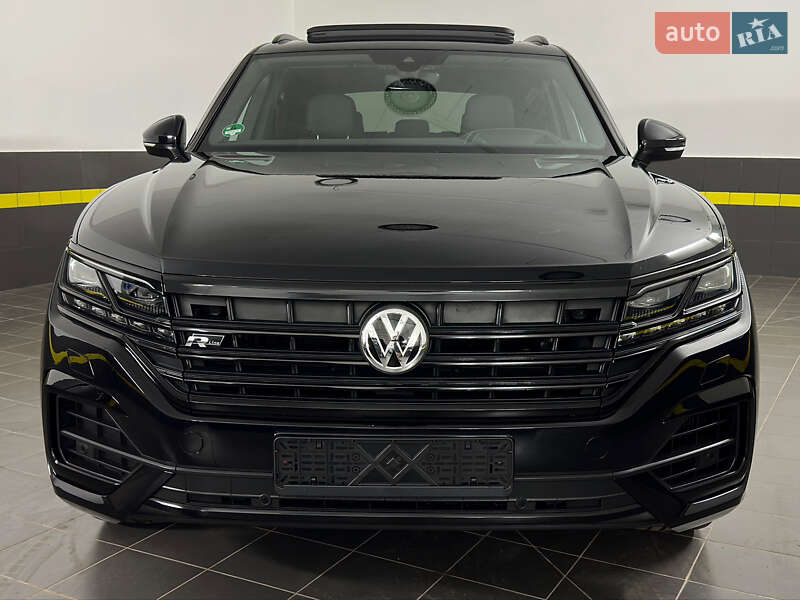 Позашляховик / Кросовер Volkswagen Touareg 2019 в Козятині