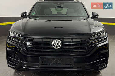 Внедорожник / Кроссовер Volkswagen Touareg 2019 в 