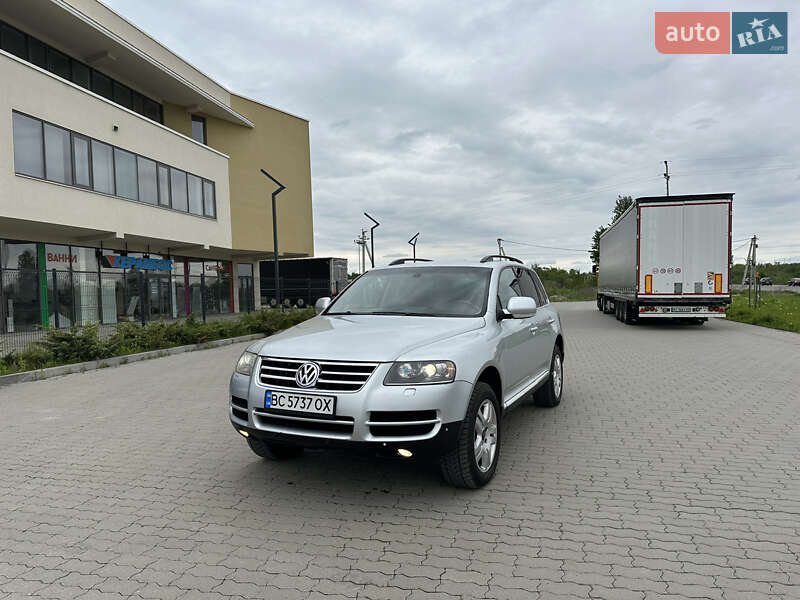 Позашляховик / Кросовер Volkswagen Touareg 2005 в 