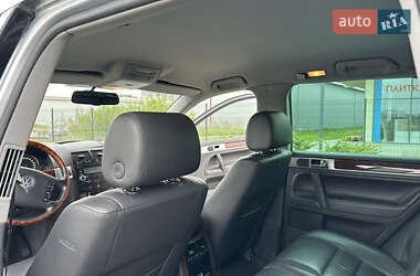 Позашляховик / Кросовер Volkswagen Touareg 2005 в 