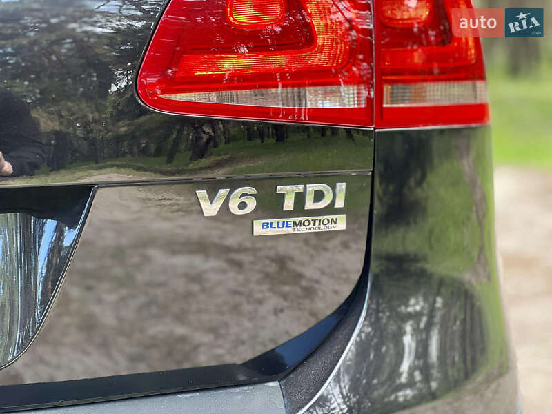 Позашляховик / Кросовер Volkswagen Touareg 2010 в Кременчуці