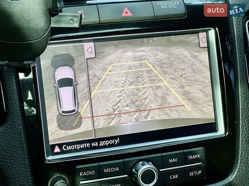 Позашляховик / Кросовер Volkswagen Touareg 2010 в Кременчуці