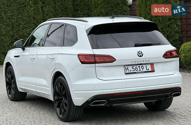 Позашляховик / Кросовер Volkswagen Touareg 2022 в 