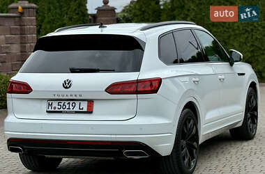 Позашляховик / Кросовер Volkswagen Touareg 2022 в 