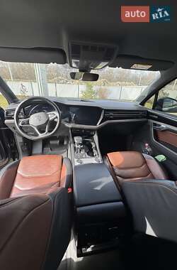 Внедорожник / Кроссовер Volkswagen Touareg 2021 в Ивано-Франковске