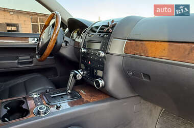 Внедорожник / Кроссовер Volkswagen Touareg 2008 в 