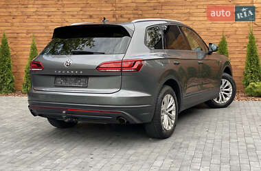 Позашляховик / Кросовер Volkswagen Touareg 2019 в 