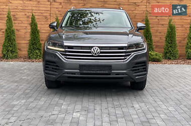 Позашляховик / Кросовер Volkswagen Touareg 2019 в 
