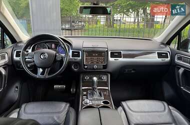 Внедорожник / Кроссовер Volkswagen Touareg 2014 в 