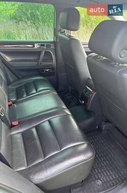 Внедорожник / Кроссовер Volkswagen Touareg 2006 в 