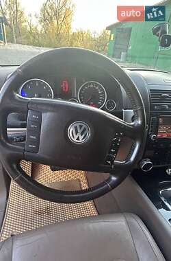 Внедорожник / Кроссовер Volkswagen Touareg 2008 в 