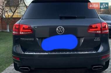 Внедорожник / Кроссовер Volkswagen Touareg 2011 в 