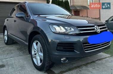 Внедорожник / Кроссовер Volkswagen Touareg 2011 в 