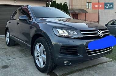 Внедорожник / Кроссовер Volkswagen Touareg 2011 в 