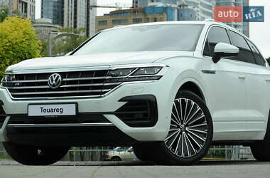 Внедорожник / Кроссовер Volkswagen Touareg 2019 в Днепре