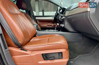 Внедорожник / Кроссовер Volkswagen Touareg 2008 в 