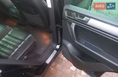 Внедорожник / Кроссовер Volkswagen Touareg 2011 в 