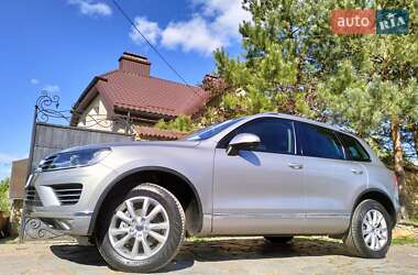 Внедорожник / Кроссовер Volkswagen Touareg 2017 в 