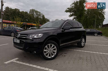 Внедорожник / Кроссовер Volkswagen Touareg 2011 в 