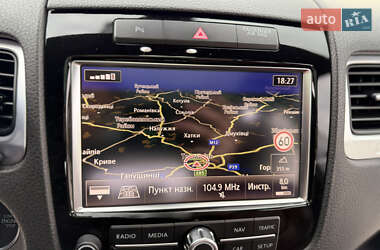 Внедорожник / Кроссовер Volkswagen Touareg 2011 в 