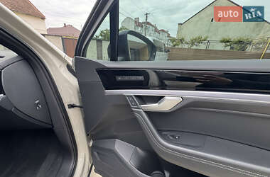 Позашляховик / Кросовер Volkswagen Touareg 2020 в 