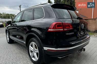 Внедорожник / Кроссовер Volkswagen Touareg 2015 в 