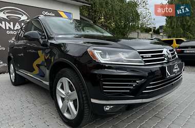 Внедорожник / Кроссовер Volkswagen Touareg 2015 в 
