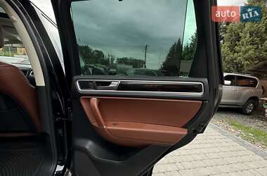 Внедорожник / Кроссовер Volkswagen Touareg 2015 в 