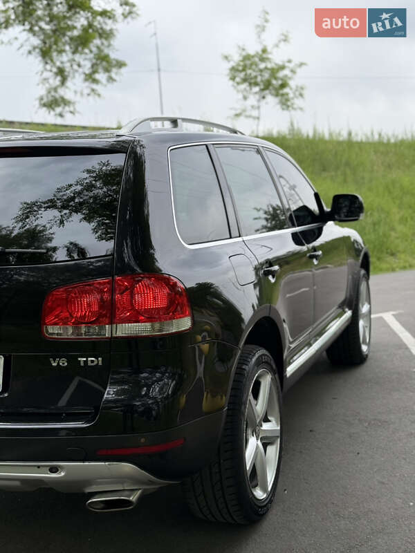 Внедорожник / Кроссовер Volkswagen Touareg 2006 в Киеве