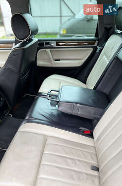 Внедорожник / Кроссовер Volkswagen Touareg 2008 в 