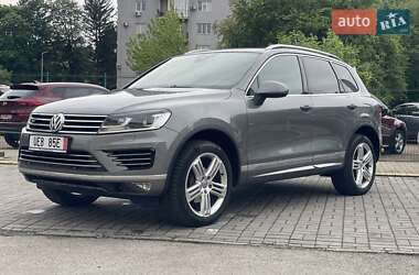 Внедорожник / Кроссовер Volkswagen Touareg 2016 в 