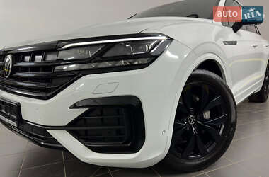 Внедорожник / Кроссовер Volkswagen Touareg 2022 в 