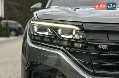 Позашляховик / Кросовер Volkswagen Touareg 2021 в 