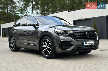 Позашляховик / Кросовер Volkswagen Touareg 2021 в 