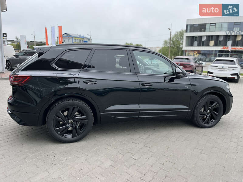 Позашляховик / Кросовер Volkswagen Touareg 2024 в Хмельницькому