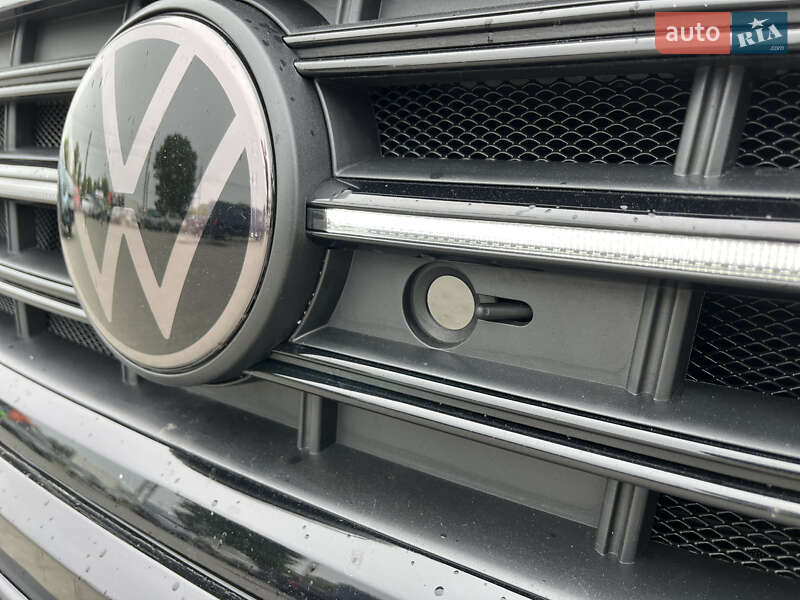 Позашляховик / Кросовер Volkswagen Touareg 2024 в Хмельницькому