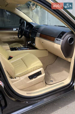 Позашляховик / Кросовер Volkswagen Touareg 2007 в 