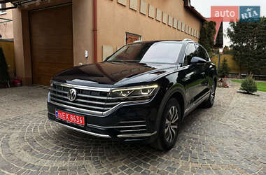 Внедорожник / Кроссовер Volkswagen Touareg 2020 в 