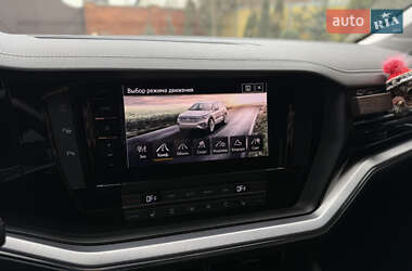 Внедорожник / Кроссовер Volkswagen Touareg 2020 в 