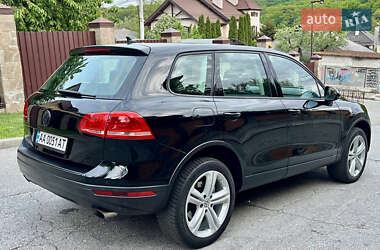 Внедорожник / Кроссовер Volkswagen Touareg 2015 в 
