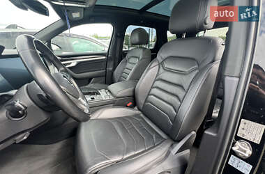 Позашляховик / Кросовер Volkswagen Touareg 2019 в 