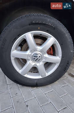 Внедорожник / Кроссовер Volkswagen Touareg 2008 в 