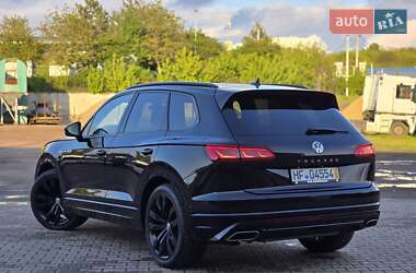 Внедорожник / Кроссовер Volkswagen Touareg 2018 в 