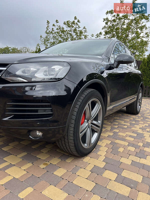 Внедорожник / Кроссовер Volkswagen Touareg 2011 в Белой Церкви