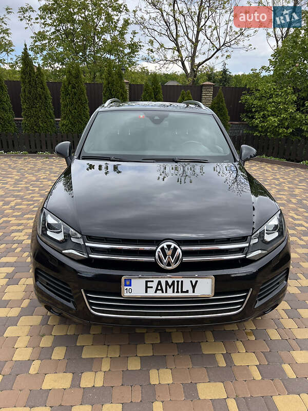 Внедорожник / Кроссовер Volkswagen Touareg 2011 в Белой Церкви